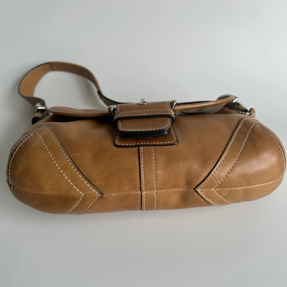 Coach Soho Tan Brown Leather Flap Shoulder Bag 9248 Good - Picture 3 of 12